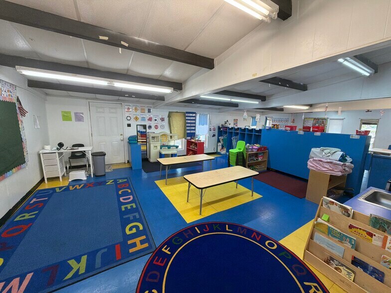 More Photos Of 1816 Hinson Loop Rd, Little Rock Daycare Center For Sale