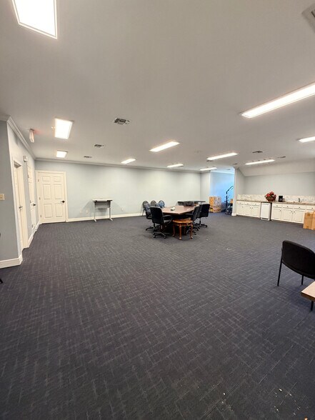 More Photos Of 10528 Kentshire Ct, Baton Rouge Office For Lease