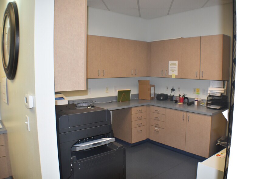 More Photos Of 2410 Fire Mesa St, Las Vegas Office For Sale