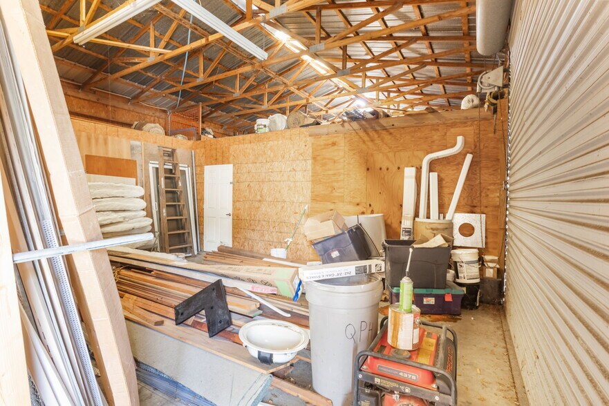More Photos Of 300 N Dixie Ave, Fruitland Park Self Storage For Sale