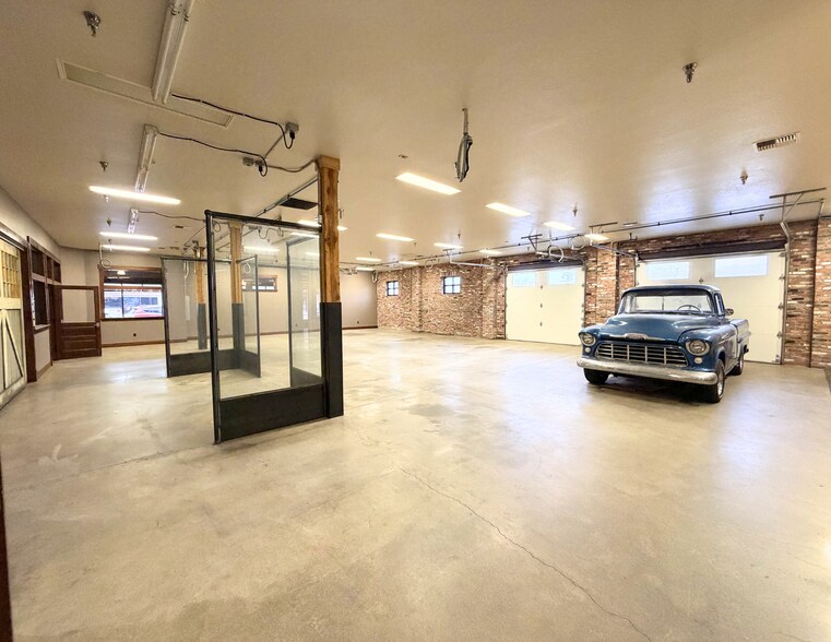 More Photos Of 1124 E Sherman Ave, Coeur d'Alene Storefront Retail Office For Lease