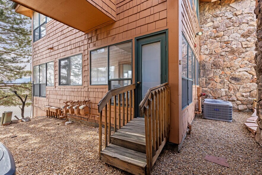 More Photos Of 3015 47th St, Boulder Medical For Lease