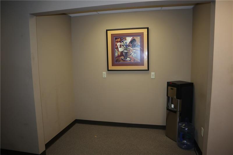 More Photos Of 90 Chamber Plz, Charleroi Medical For Sale