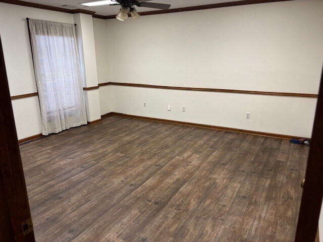 More Photos Of 1512 Commercial Ct, Jonesboro Warehouse For Sale