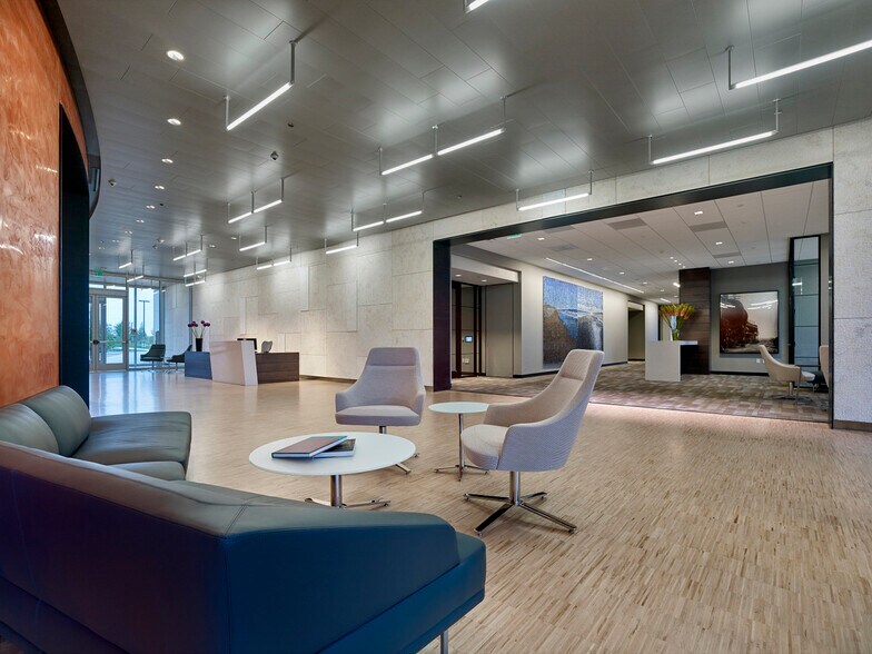 More Photos Of 201 Rouse Blvd, Philadelphia Medical For Lease