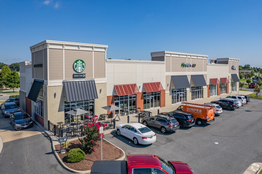 More Photos Of Centerbrooke Ln, Suffolk Unknown For Lease