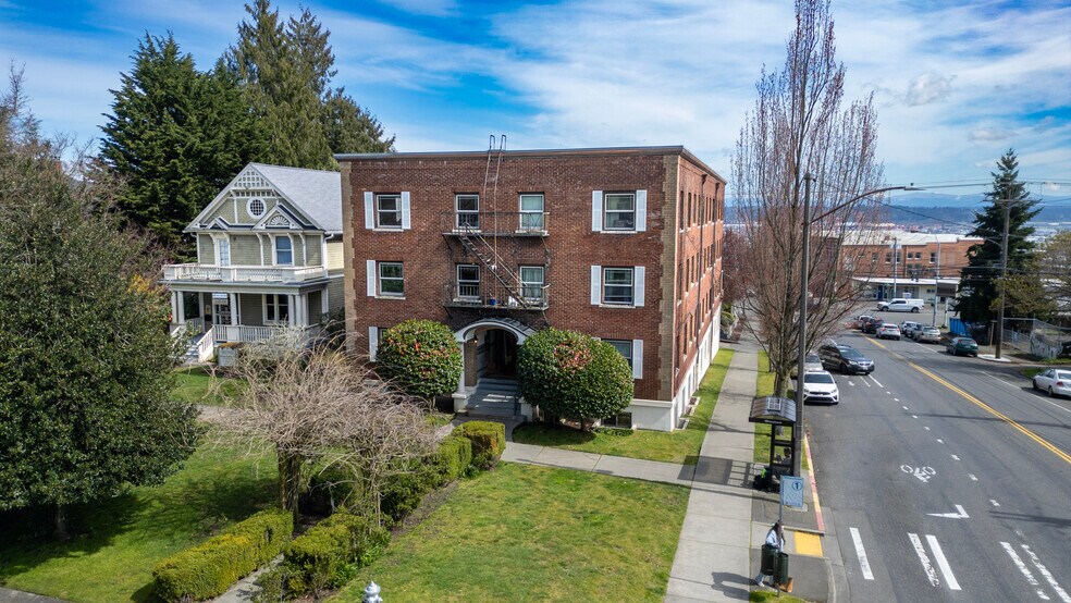 More Photos Of , Tacoma Multifamily For Sale