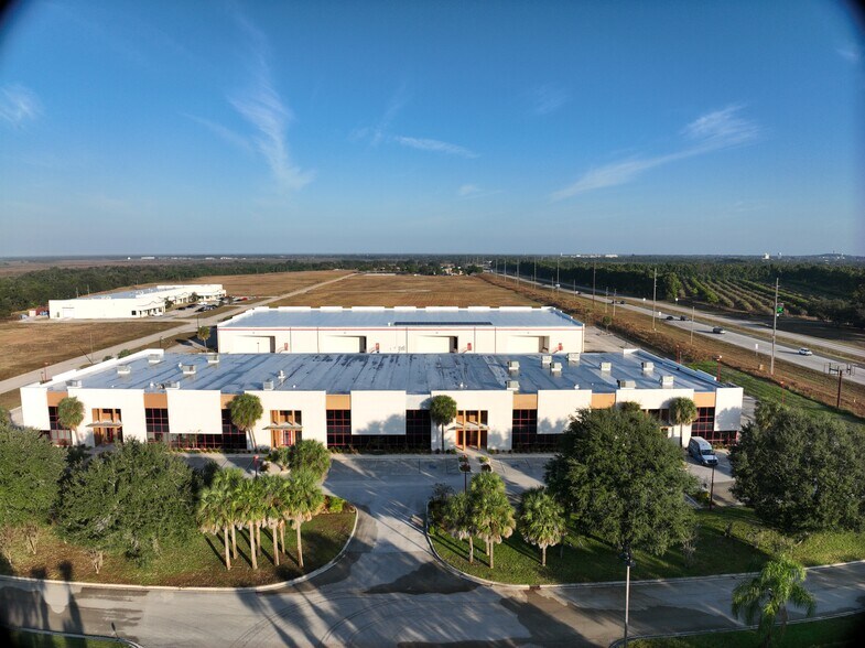 More Photos Of 1901 Longleaf Blvd, Lake Wales Warehouse For Sale