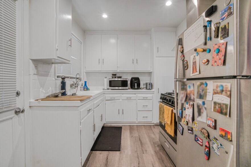 More Photos Of 1150 Masselin Ave, Los Angeles Apartments For Sale