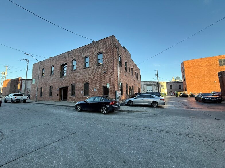 More Photos Of 214 W 21st St, Kansas City Loft Creative Space For Sale