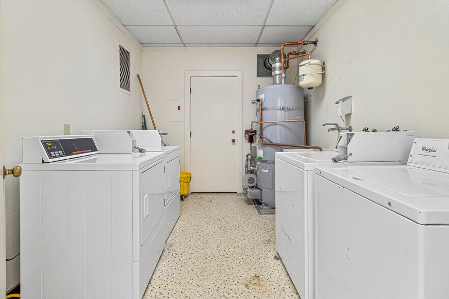 More Photos Of 1716-1732 University Ave, Berkeley Apartments For Sale