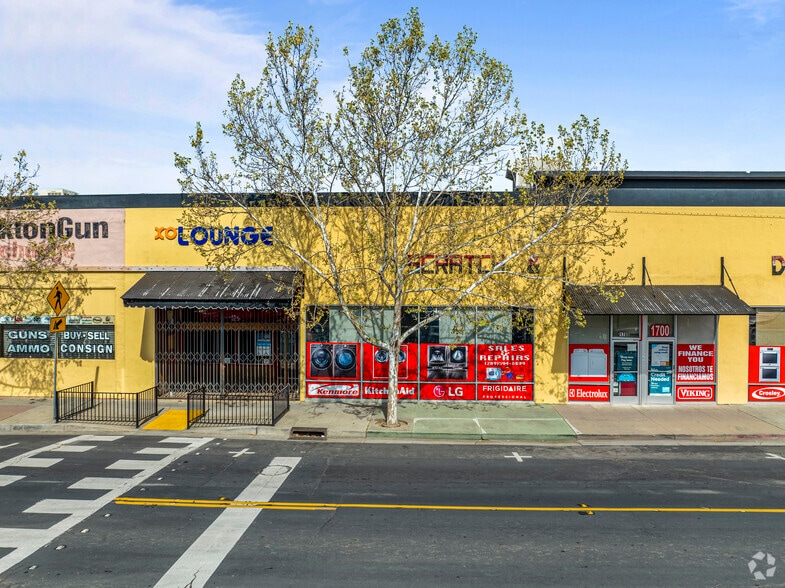 More Photos Of 1700-1744 Pacific Ave, Stockton Storefront For Lease