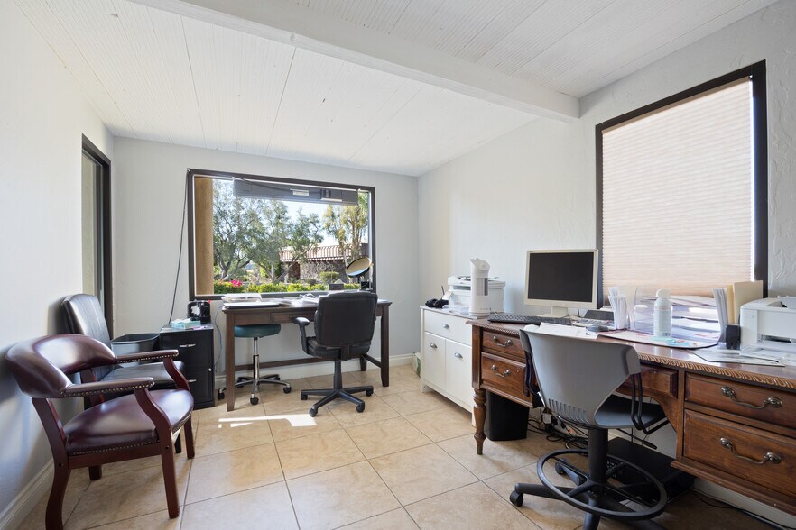 More Photos Of 71956 Magnesia Falls Dr, Rancho Mirage Medical For Sale