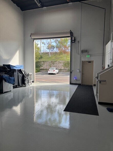 More Photos Of 1315 Hot Springs Way, Vista Light Manufacturing For Lease
