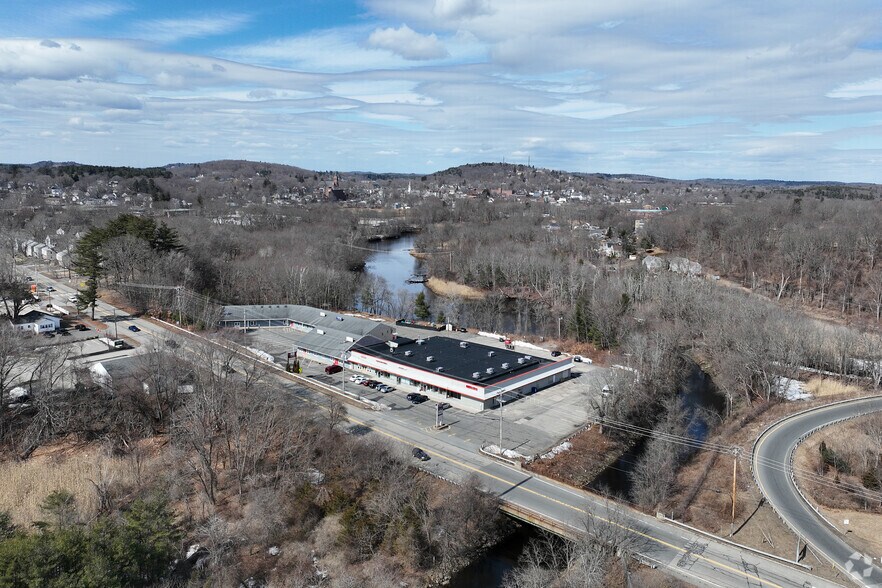 More Photos Of 58 Macy St, Amesbury Storefront Retail Office For Lease