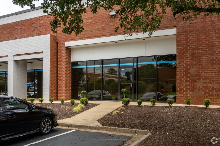 More Photos Of 1395 S Marietta Pky SE, Marietta Unknown For Lease