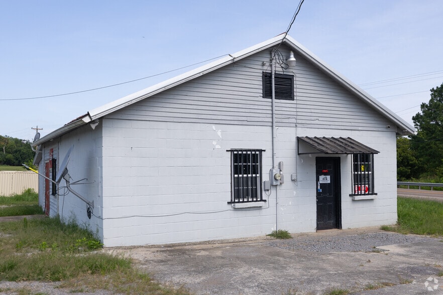 Primary Photo Of 3981 Fayetteville Hwy, Petersburg Restaurant For Lease