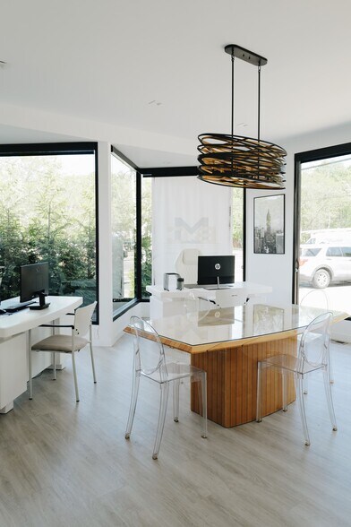 More Photos Of 81 Montauk Hwy, Wainscott Storefront Retail Office For Lease