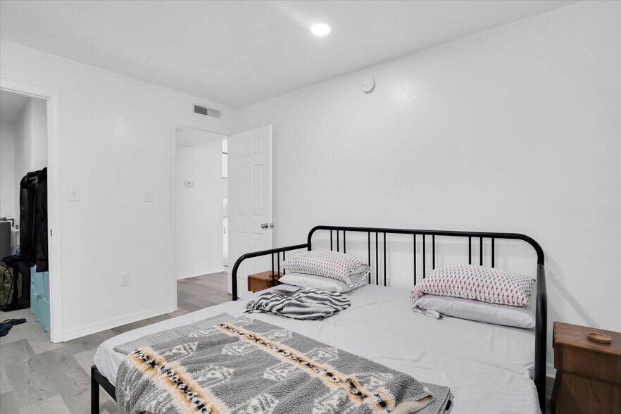 More Photos Of 885 Beltrees St, Dunedin Apartments For Sale