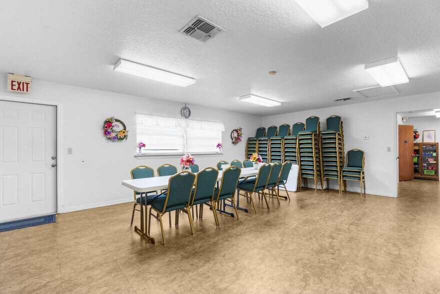More Photos Of 14231 Old Mission Rd, Dade City Religious Facility For Sale