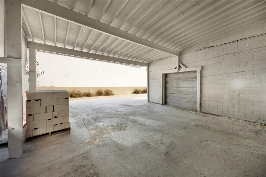 More Photos Of 1409 E St. Gertrude Pl, Santa Ana Warehouse For Sale