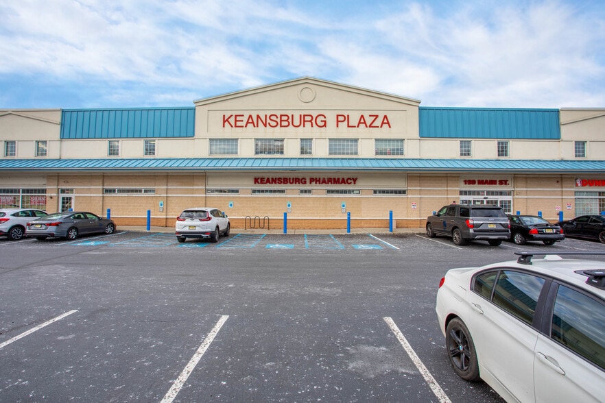 More Photos Of 199-201 Main St, Keansburg Bank For Lease