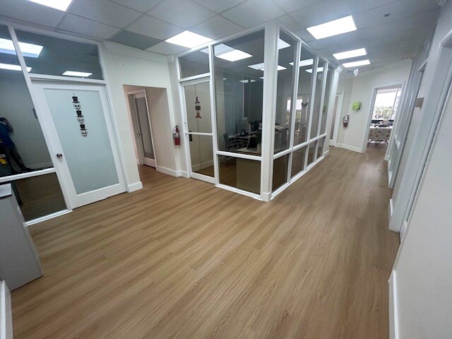 More Photos Of 900 W 49th St, Hialeah Medical For Sale