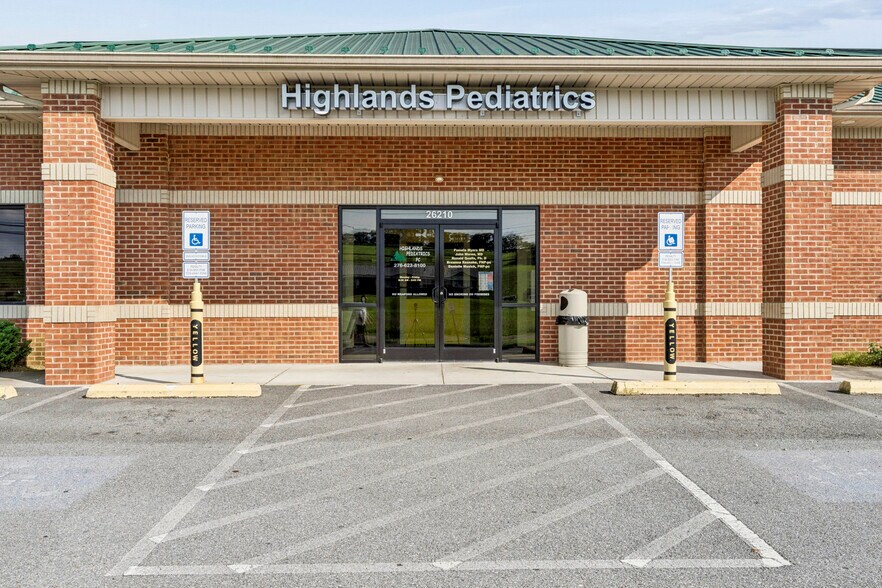 More Photos Of 26208 Lee Hwy, Abingdon Medical For Lease
