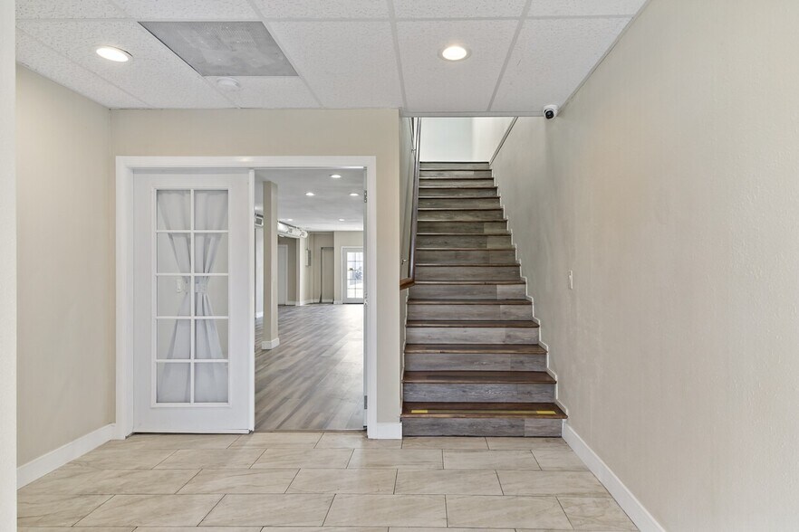 More Photos Of 1230 N Jefferson St, Anaheim Light Distribution For Sale