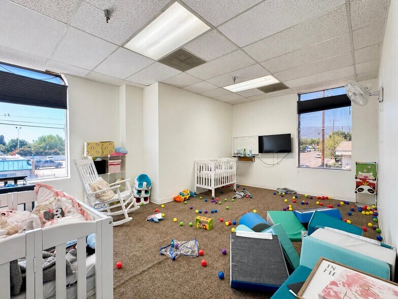 More Photos Of 909 N D St, San Bernardino Office For Sale