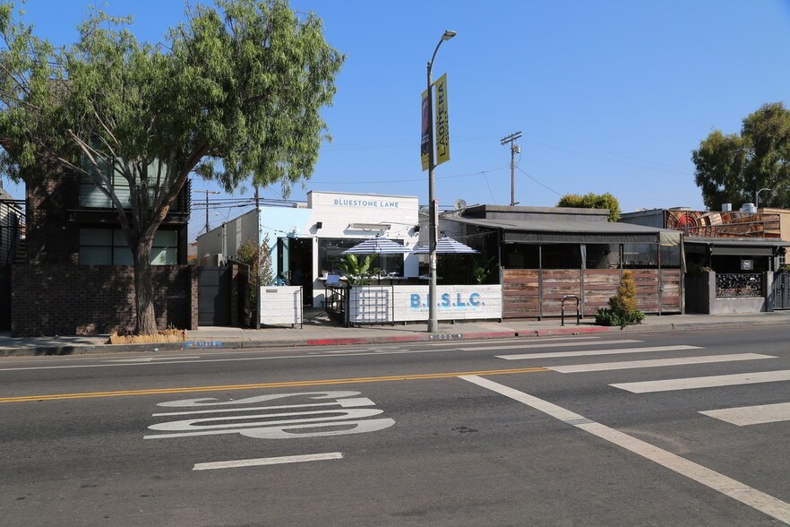 More Photos Of 523 Rose Ave, Venice Restaurant For Lease