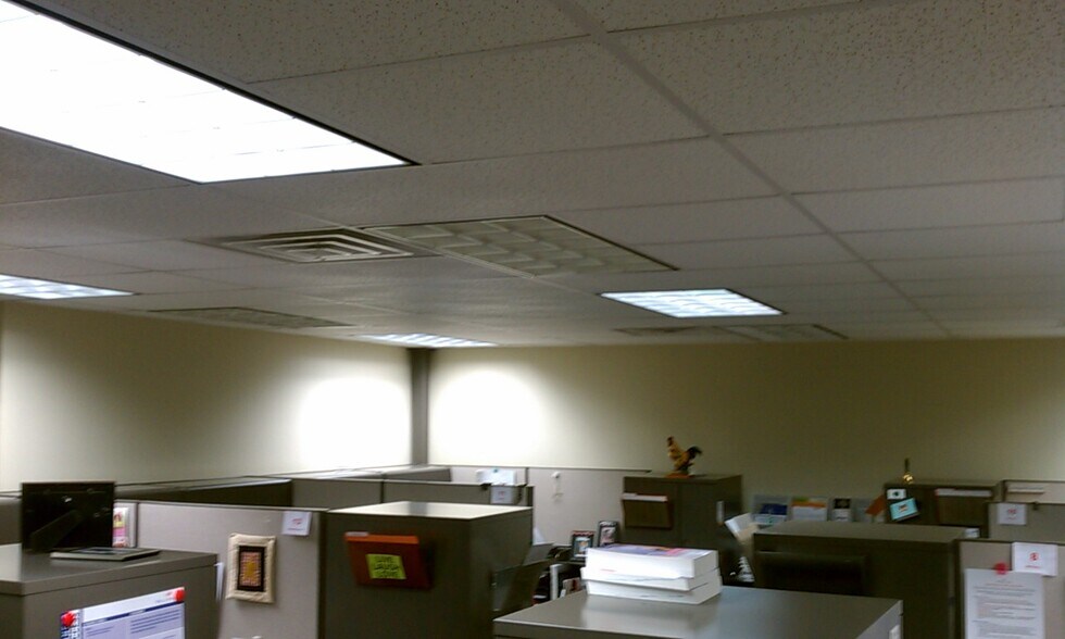 More Photos Of 2425 N Meridian St, Indianapolis Medical For Lease