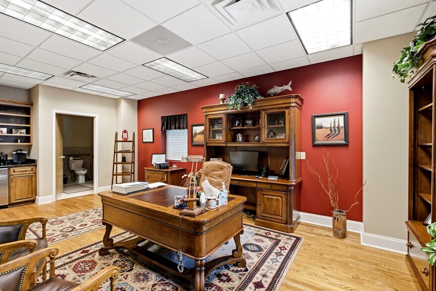 More Photos Of 131 Tradition Trl, Holly Springs Flex For Lease