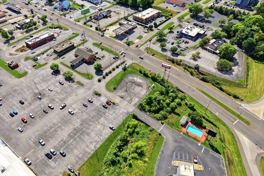 More Photos Of Merchants Dr, Knoxville Land For Lease