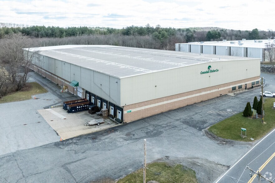 More Photos Of 41 Lyman St, Northborough Warehouse For Lease