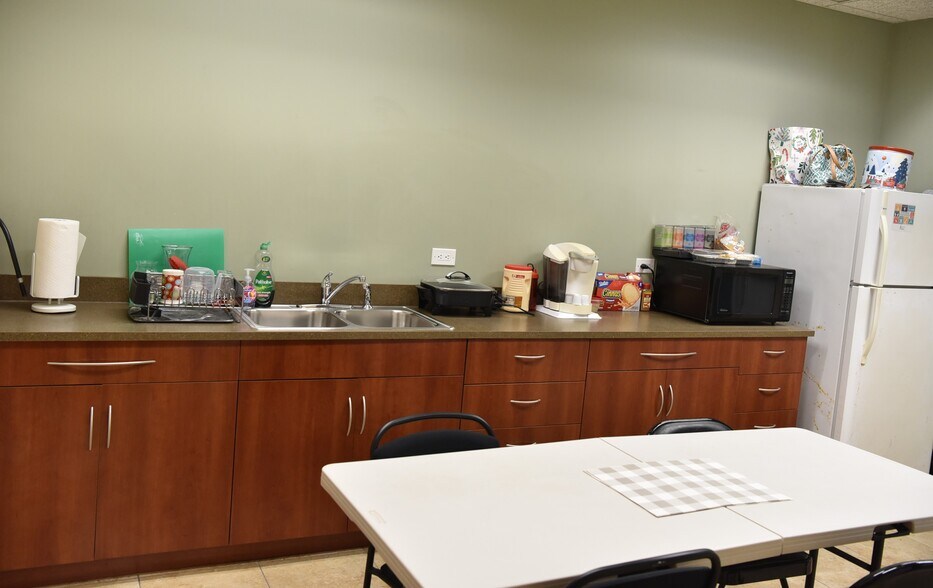 More Photos Of 3641 E 108th St, Chicago Medical For Sale