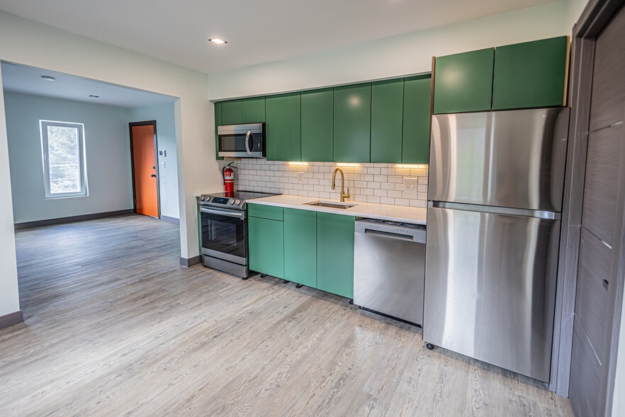 More Photos Of 255 Washington St, East Stroudsburg Apartments For Sale