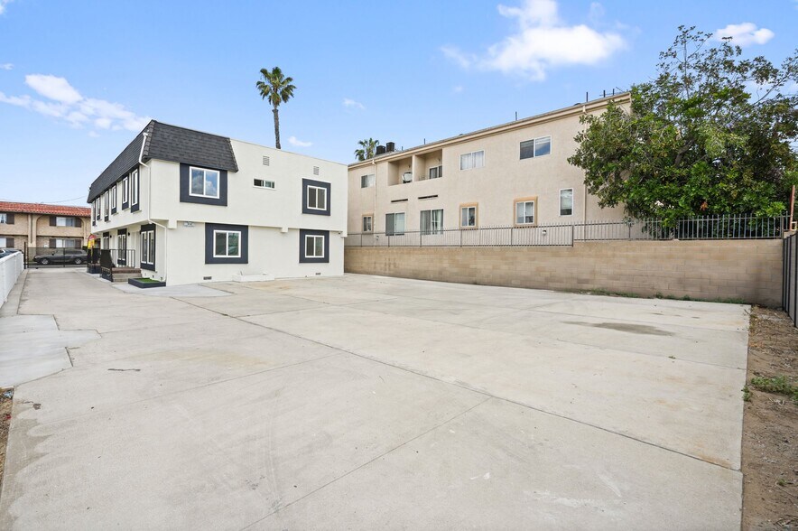 More Photos Of 7010 Lennox Ave, Van Nuys Apartments For Sale