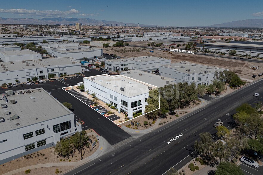 More Photos Of 7481 Eastgate Rd, Henderson Warehouse For Lease