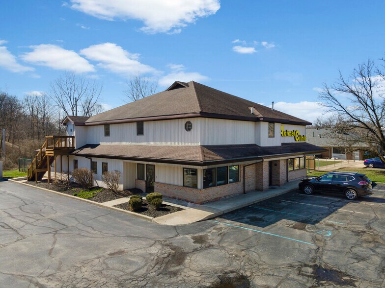 More Photos Of 150 Mensa Dr, Noblesville Office For Sale