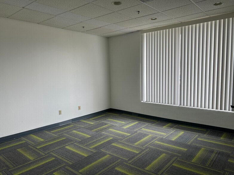 More Photos Of 2550 W Main St, Alhambra Medical For Lease