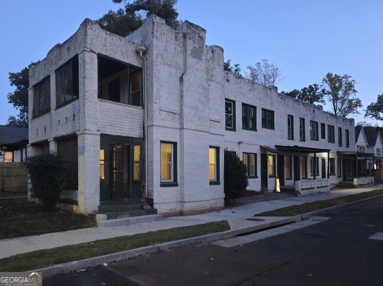 Primary Photo Of 1478 Beecher St, Atlanta Apartments For Sale