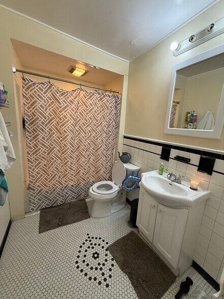 More Photos Of 1096 Elmwood Ave, Buffalo Multifamily For Sale