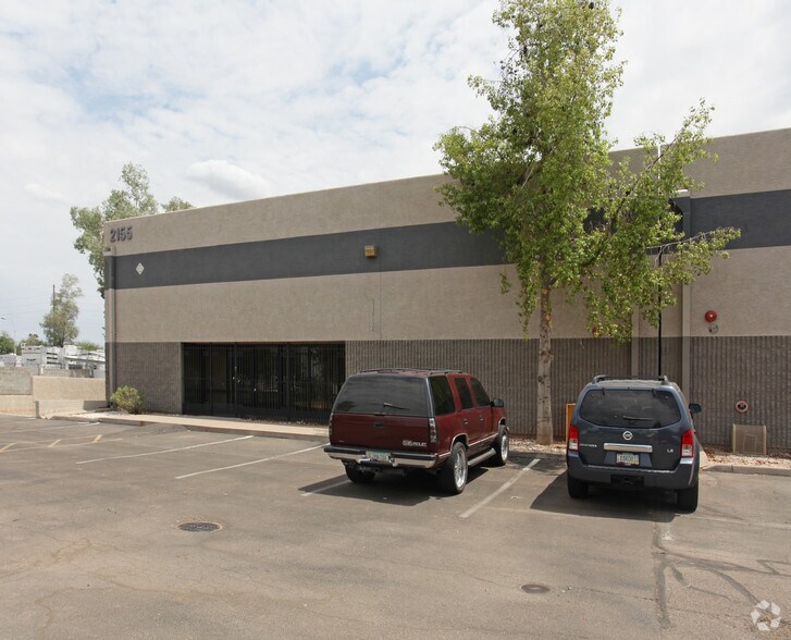More Photos Of 2155 E Jones Ave, Phoenix Warehouse For Lease