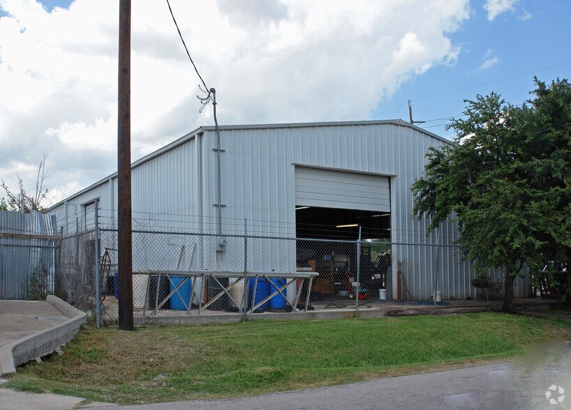 More Photos Of 3612 Dunvale Rd, Houston Service For Lease