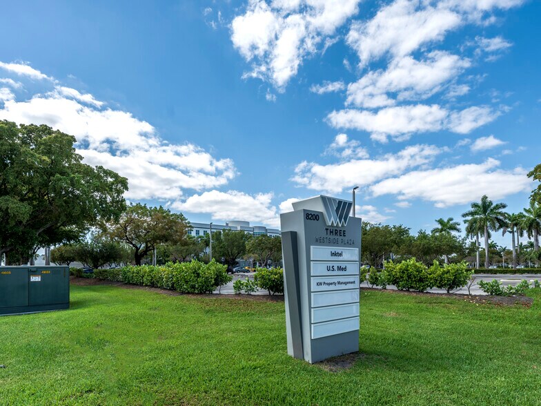 More Photos Of 8200 NW 33rd St, Doral Office For Lease