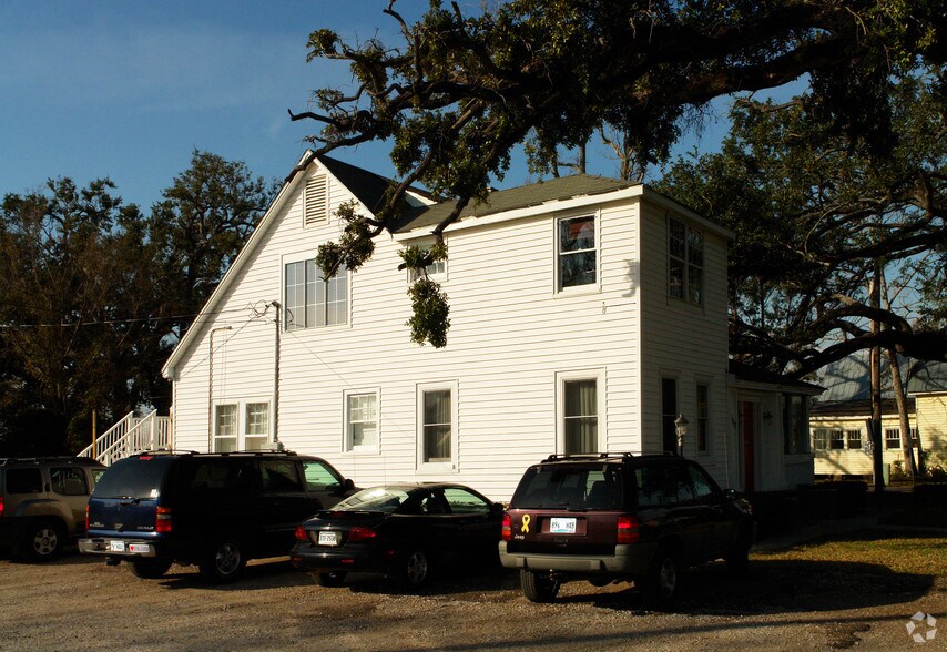 More Photos Of 1117 Washington Ave, Ocean Springs Medical For Sale
