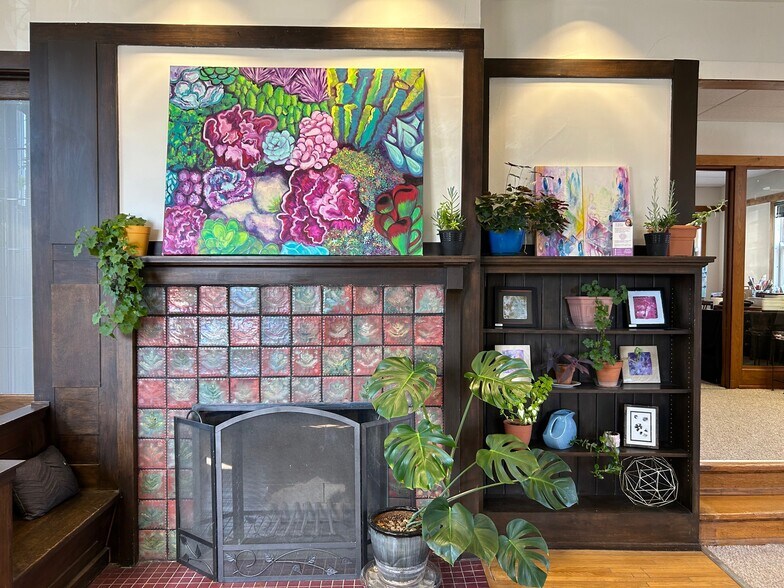 More Photos Of 616 4th St SW, Cedar Rapids Office For Lease