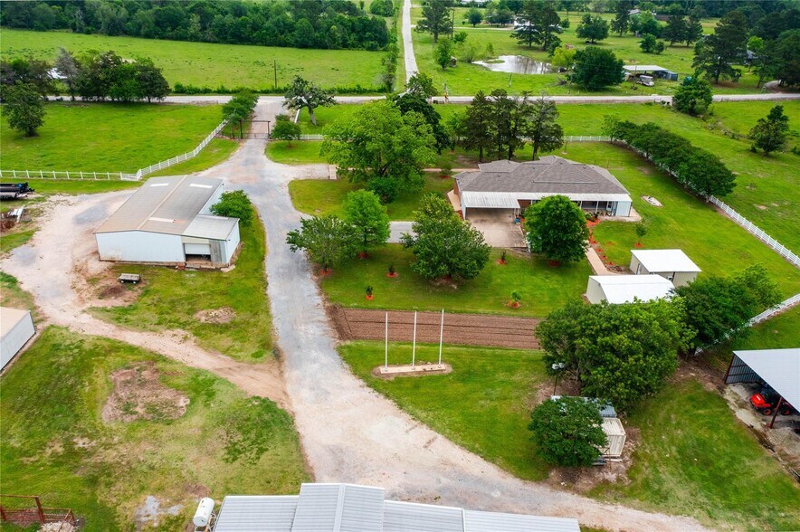 More Photos Of 128 Duke Rd, Bedias Land For Sale