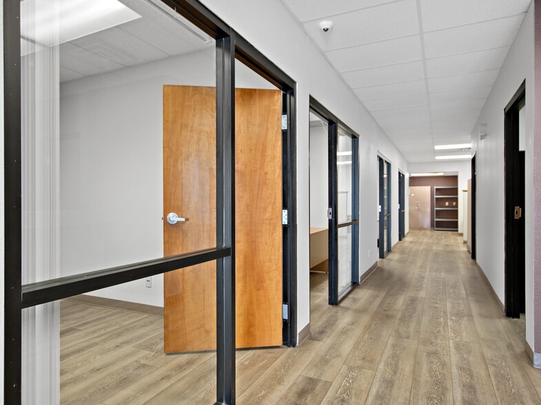 More Photos Of 2345 W Glendale Ave, Phoenix Medical For Lease